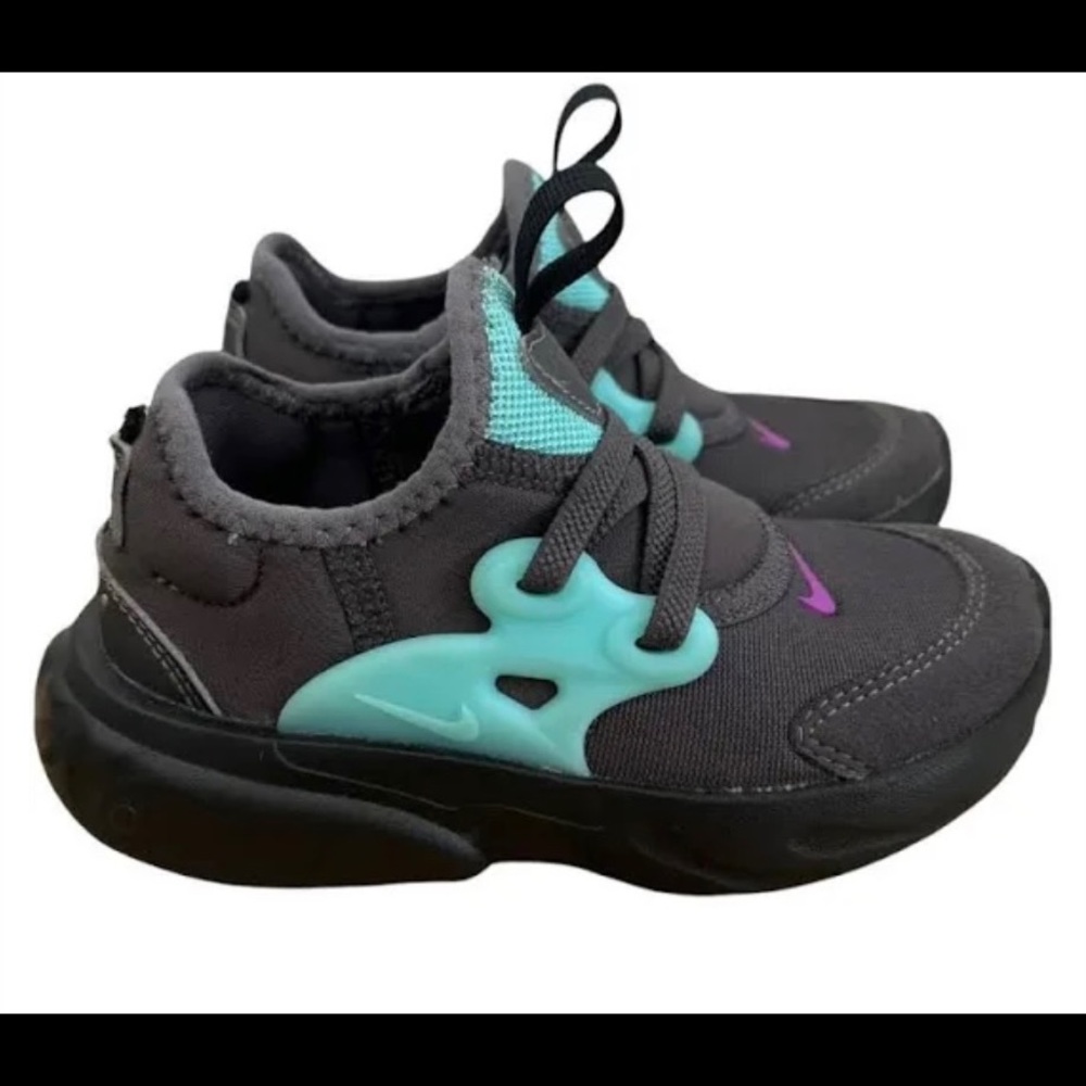 Nike React Presto Toddler shoes. Size 7 EUC